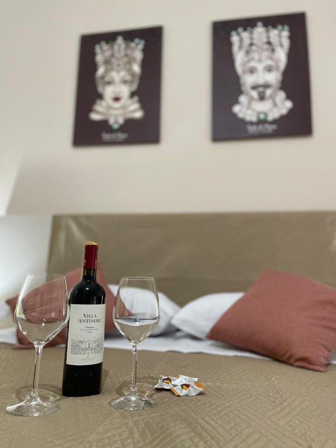 A Bone Guest House Catánia Buitenkant foto